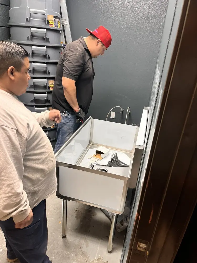 Commercial plumbing and sink installation in Maravilla